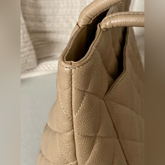 Chanel Classic Gold Medallion CC Logo Quilted Caviar Tote Bag Beige - Picture 13 of 16